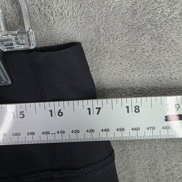 Womens Nike Dri Fit Black Performance Capris Leggings Hi Rise Polyester Blend XL - Picture 8 of 11